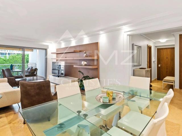 Cannes Centre Carlton. Elegant Appartement 3 Pieces 88m² Cannes