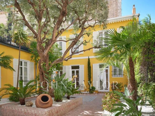 Cannes Centre Charmante Maison de ville 4 pièces avec garage 132m² Cannes