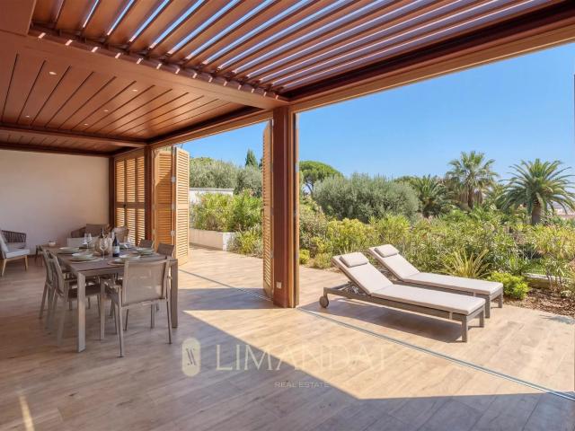 Cannes Centre Penthouse Avec Vue Mer Panoramique 220 M² De. 122m² Cannes