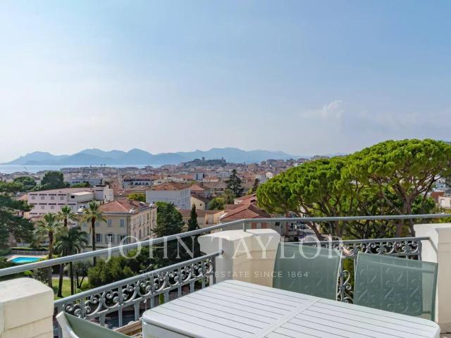 Cannes centre très bel appartement dernier étage vue mer 190m² Cannes