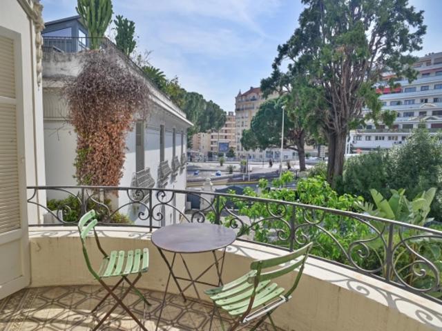 CANNES CENTRE — Un Rare Joyau Belle Époque