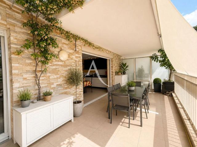 Cannes centre ville Appartement 3 pièces 45 m² Garage