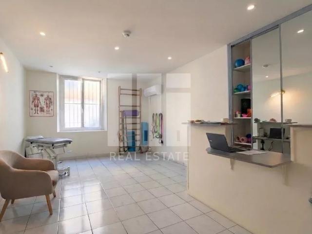 Cannes centre ville local commercial/bureaux 48m² Cannes