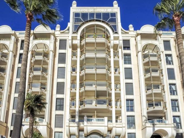 CANNES CROISETTE: Appartement de luxe 3 Chambres, vue mer, garage
