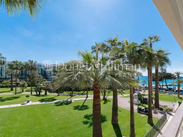 Cannes Croisette Appartement de luxe au Grand Hô 94m² Cannes