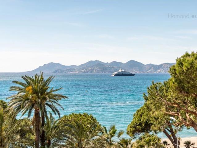 Cannes – Croisette Appartement 3 pièces – Vue mer panoramique