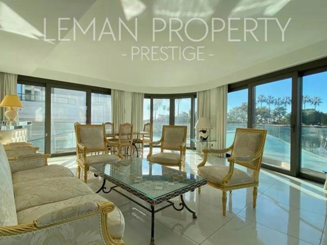 CANNES CROISETTE FACE AU PALAIS 4 PIECES 112,22 M2