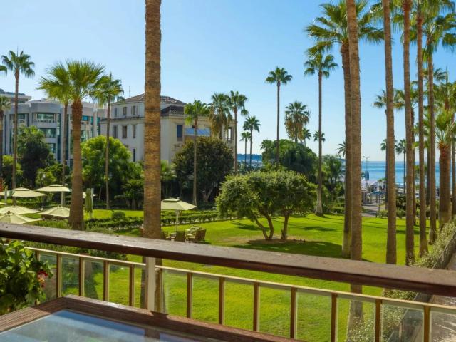 Cannes Croisette – Grand Hô 127m² Cannes