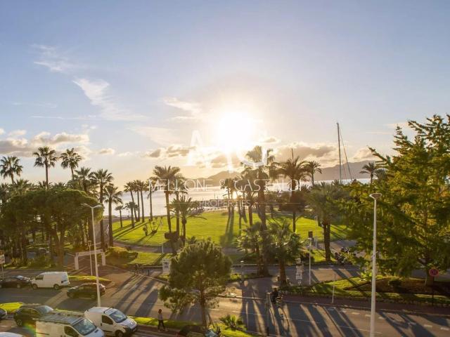 Cannes – Croisette / Résidence St. James En Exclusivité 106m² Cannes