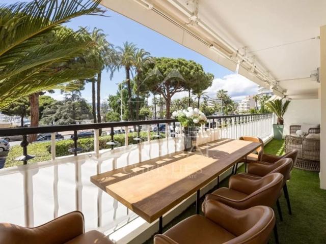 Cannes Croisette 3 pièces rénové