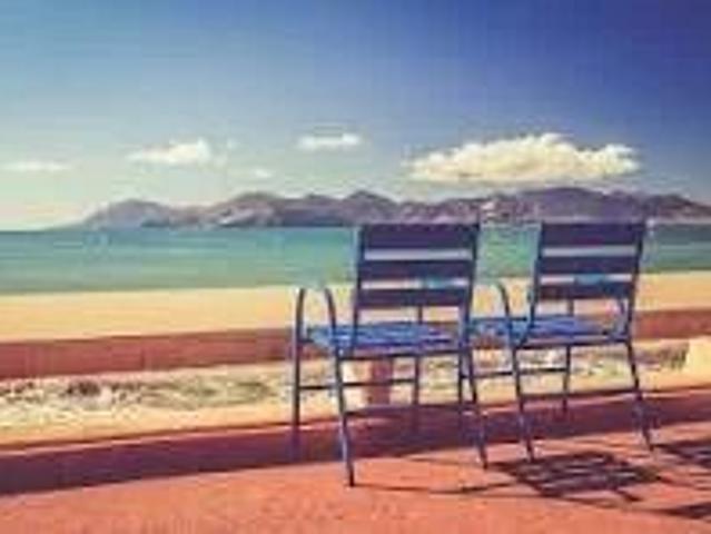 Cannes Croisette 4 pièces, magnifique vue mer, face plage et. 107m² Cannes
