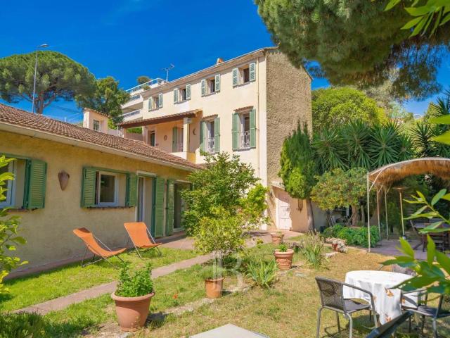 Cannes Croix Des Gardes Villa 150 M2 Vue Degagee 150m² Cannes