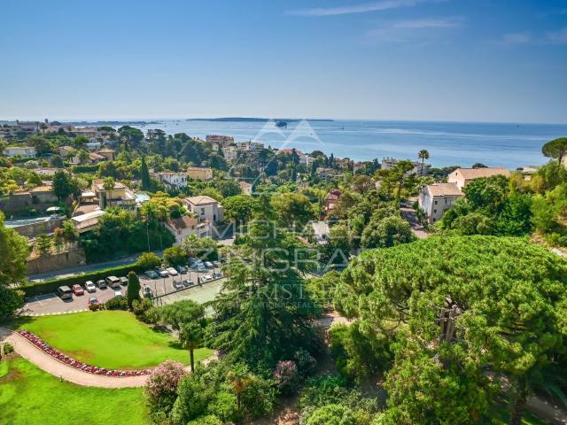 T3 A RENOVER CANNES, CROIX DES GARDES – VUE MER PANORAMIQUE