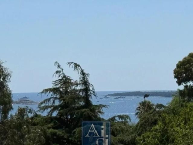 Cannes Croix des Gardes Vue Mer