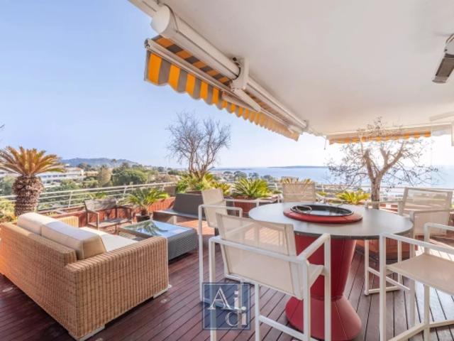 Cannes Croix des Gardes appartement toit terrasse Vue Mer Panoramique