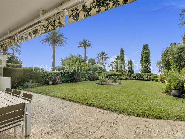 Cannes Croix des Gardes, appartement de 169 m² avec jardin privatif, vue mer