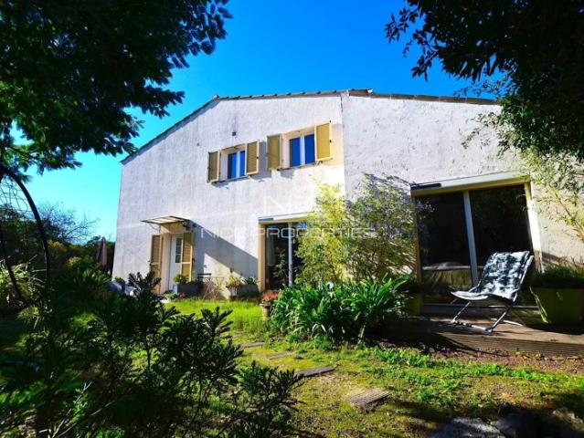 Cannes, Croix des Gardes, charmante maison avec 3 chambres en parfait état