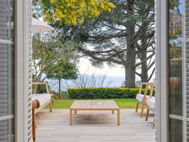 Cannes, Croix des Gardes, maison vue mer