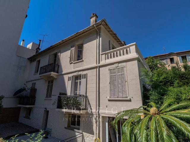 Cannes, à vendre immeuble loué, 4 appartements, cave & garag. 280m² Cannes