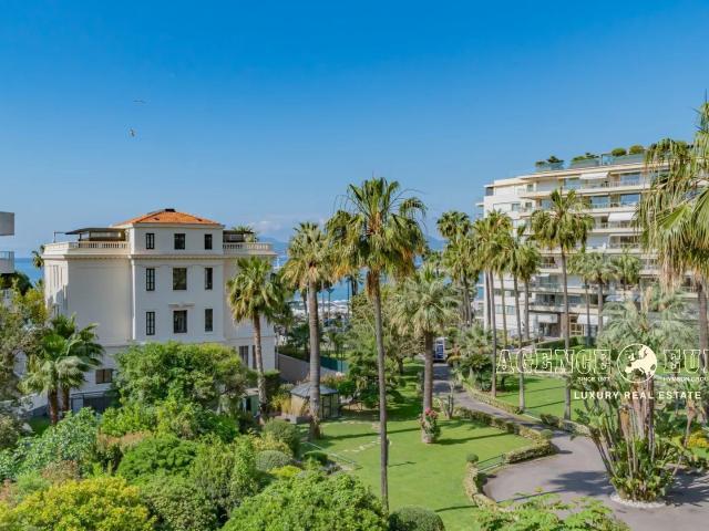 Cannes A Proximite Immediate De La Croisette Apercu Mer 145m² Cannes