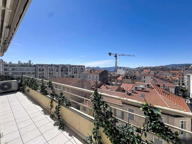 Cannes Arriere Croisette 3P Etage Eleve 62m² Cannes