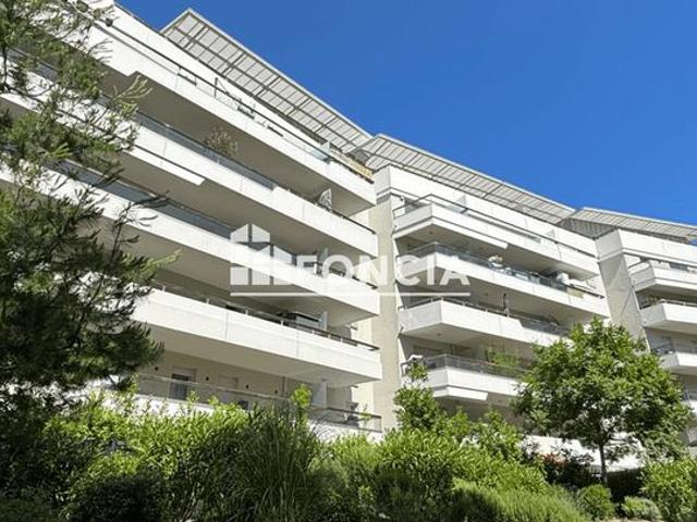 CANNES BOCCA DANS RESIDENCE RECENTE SECURISEE AVEC PISCINE LUMINEUX 2PIECES TERRASSE PKG S/SOL vendu loué