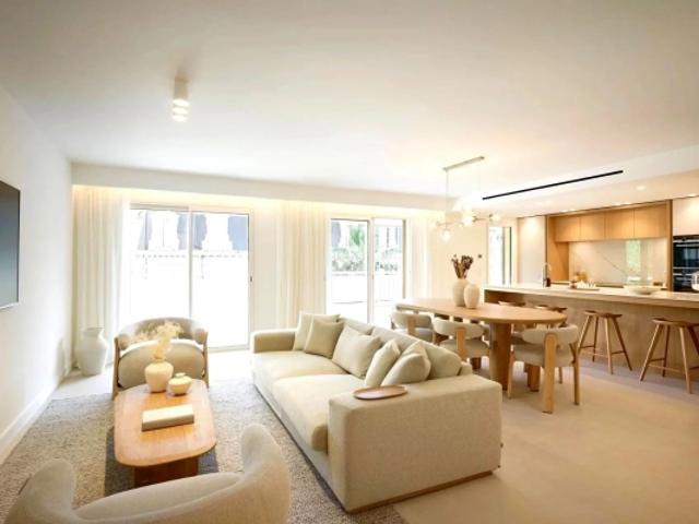 CANNES BANANE VENTE MAGNIFIQUE APPARTEMENT 4 PIECES