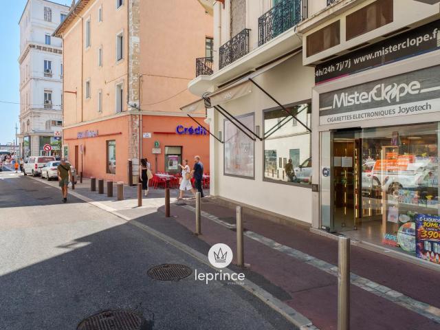 Cannes Bananes Fonds de Commerce