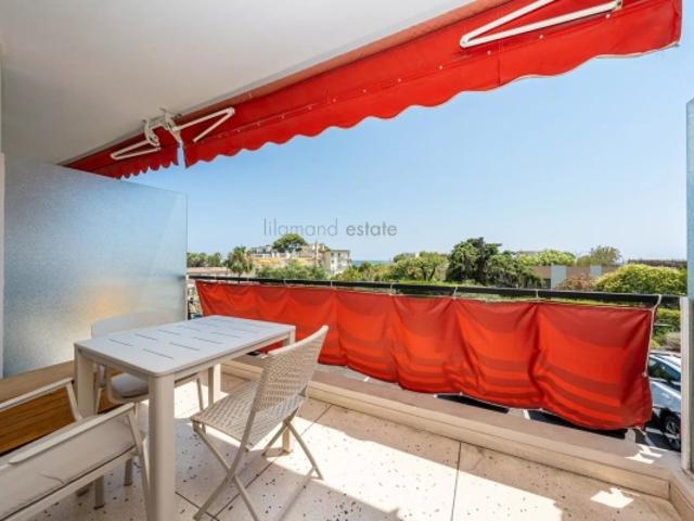 CANNES BAS CROIX DES GARDES 3P APERCU MER PIED DES PLAGES PARKING