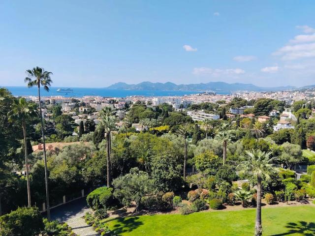 Cannes Basse Californie 3P Vue Mer Panoramique 78m² Cannes