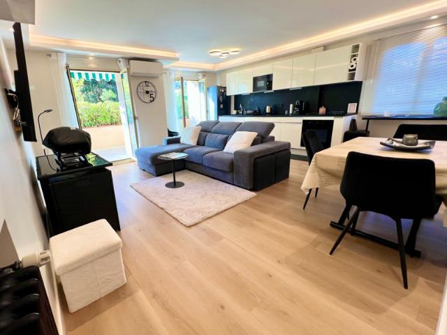 CANNES BASSE CALIFORNIE T3/T4 DE 73M2 REFAIT TERRASSE SUD OU