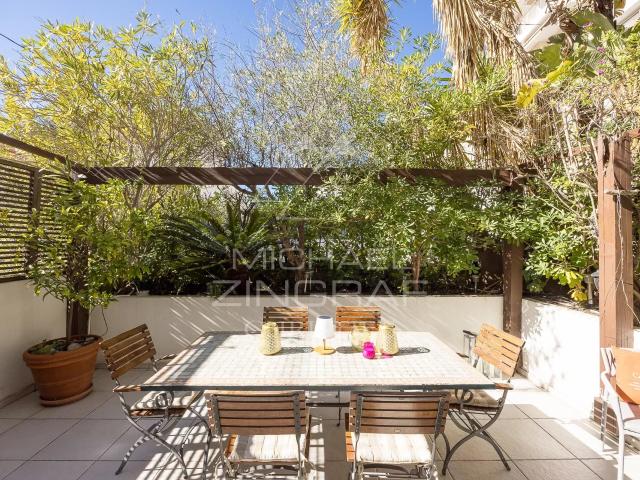 Cannes Basse Californie villa triplex au calme absolu