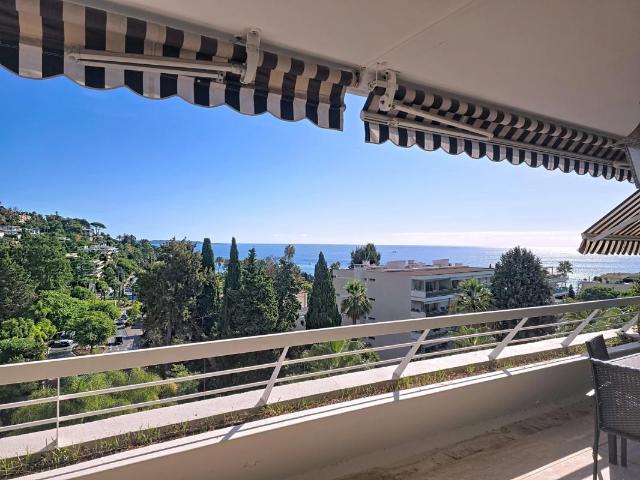 Cannes Basse Californie. Appartement de prestige avec vue mer panoramique
