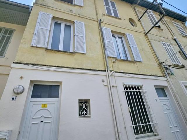 CANNES basse Californie, immeuble de 145m² habitables en monopropriété