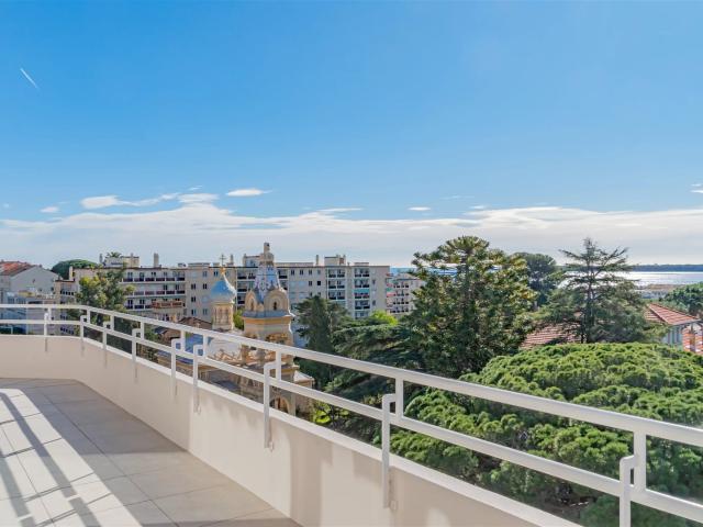 Cannes Basse Californie magnifique penthouse en duplex 173m² Cannes