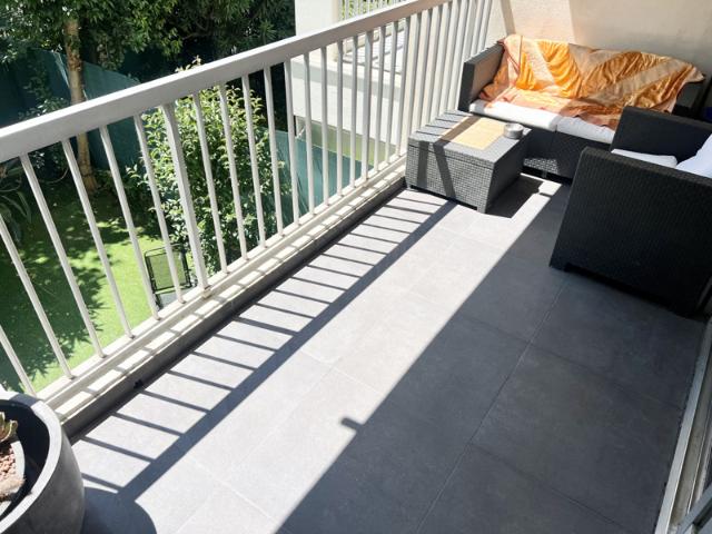 CANNES BASSE CALIFORNIE PROCHE MER COMMERCES T3/T4 DE 90M2 T