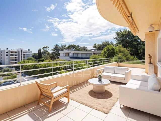 Cannes Bel appartement au calme avec terrasse, jardin et a. 95m² Cannes