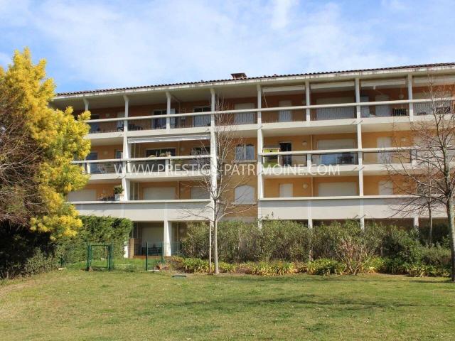 CANNES GRAND PARC JARDIN CALME