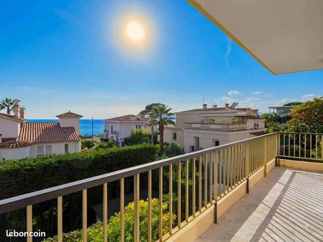 Cannes – Ensemble immobilier indépendant | 270 m² – 3 lots – Vue mer & grand calme