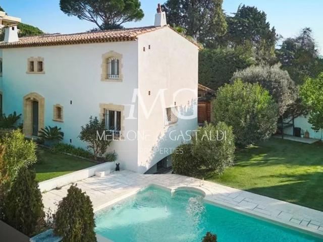 Cannes Haut Petit Juas Villa au Calme 175m2, Piscine