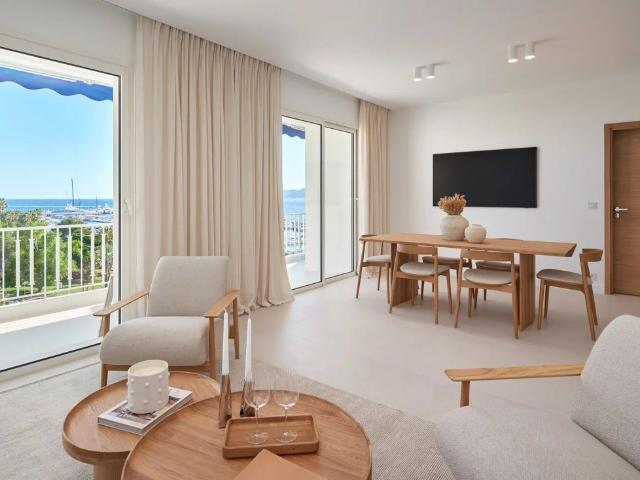 Cannes La Croisette 5 Pieces Renove Vue Mer 110m² Cannes