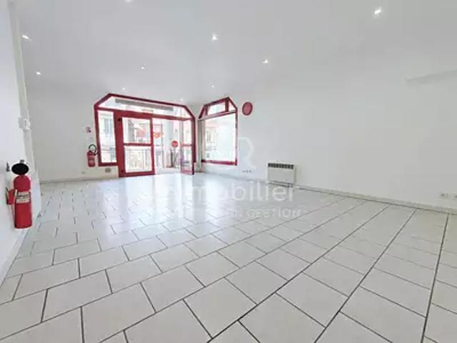 Cannes la Bocca 06150 Achat / Vente divers 2 pièces