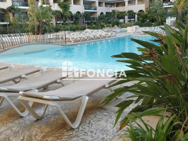 Cannes la bocca front de mer residence avec piscine