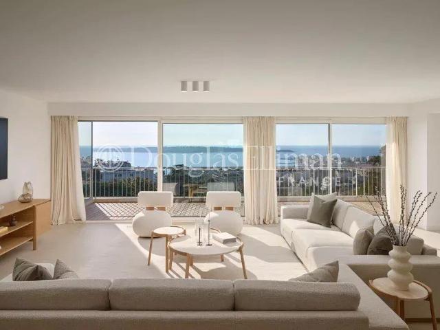 Cannes Luxueux appartement refait à neuf avec vue mer pano. 208m² Cannes