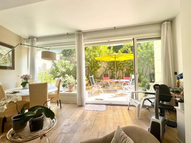 CANNES MONTFLEURY PROCHE CENTRE AGRABLE 3 PIECES