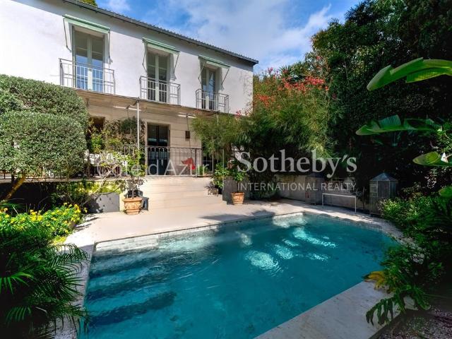 Cannes Montrose villa avec piscine à 10 min à pied de la Cro. 232m² Cannes