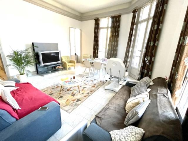 CANNES MAGNIFIQUE APPARTEMENT BOURGEOIS