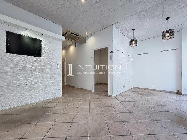 Cannes Banane: Murs commerciaux loués 82m² Cannes