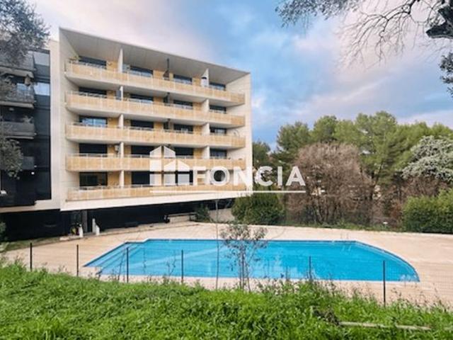 Cannes spacieux et luxueux 2p avec terasse de 40 m2 sur parc park et piscine