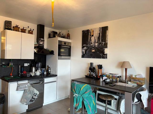 Cannes Studio 23 m2 avec balcon, parking et piscine